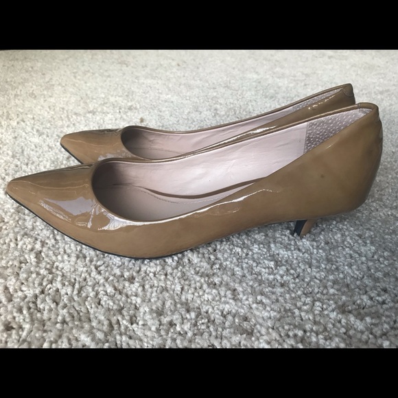 vince camuto kitten heel pumps